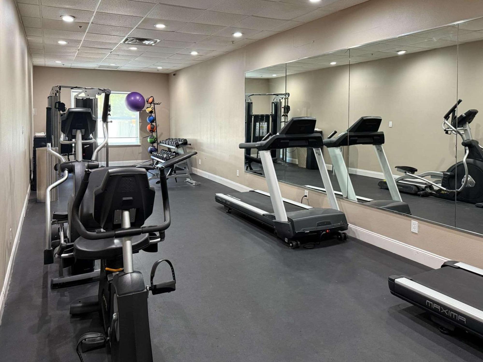 Hotel Country & By Radisson, Harlingen, Tx 3*